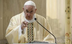 Papa Franjo: Ogovaranje je veće zlo od korone