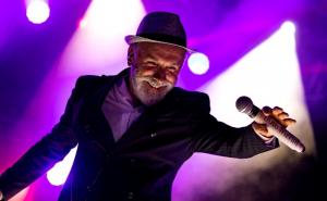 Merlinov hit koji je srušio rekorde: Furaj mali sam sredinom...