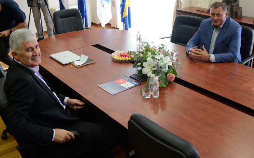 Dodik: Mostarski Srbi moraju glasati za Srbe, a ne za HDZ, SDA i SDP