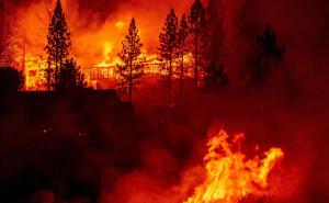 Požar uništio grad u Washingtonu, divlja Kalifornijom i Oregonom