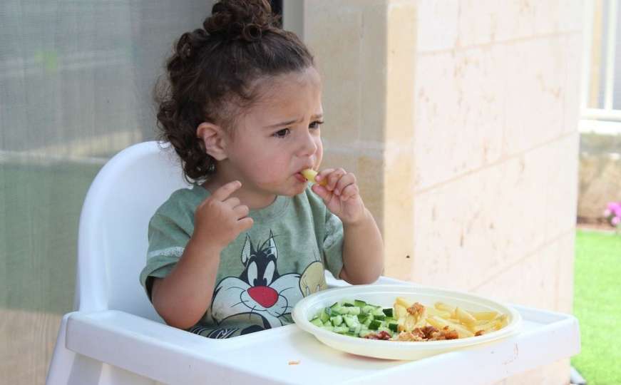 Namirnice koje djeca ne bi smjela jesti do četvrte godine