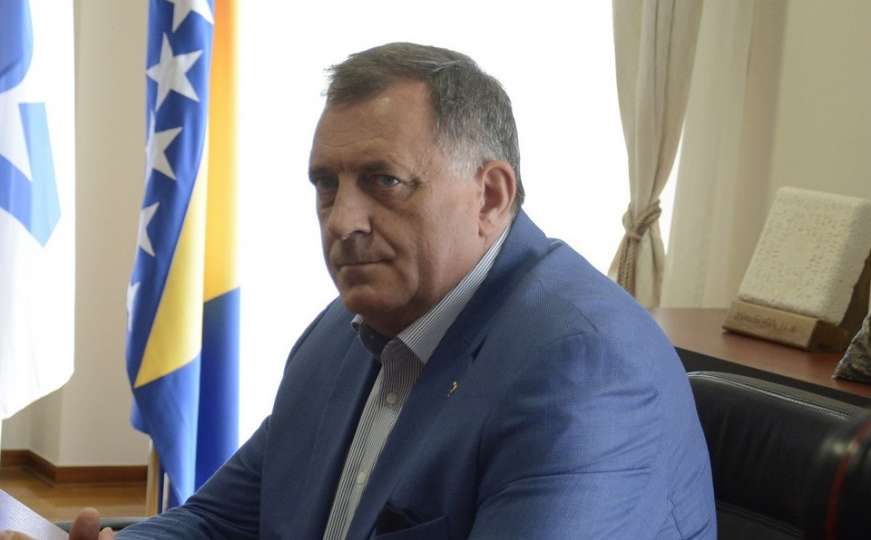Dodik u Dnevniku RTS-a: Upozorio sam Vučića da Sarajevo računa i na "ratnu opciju"