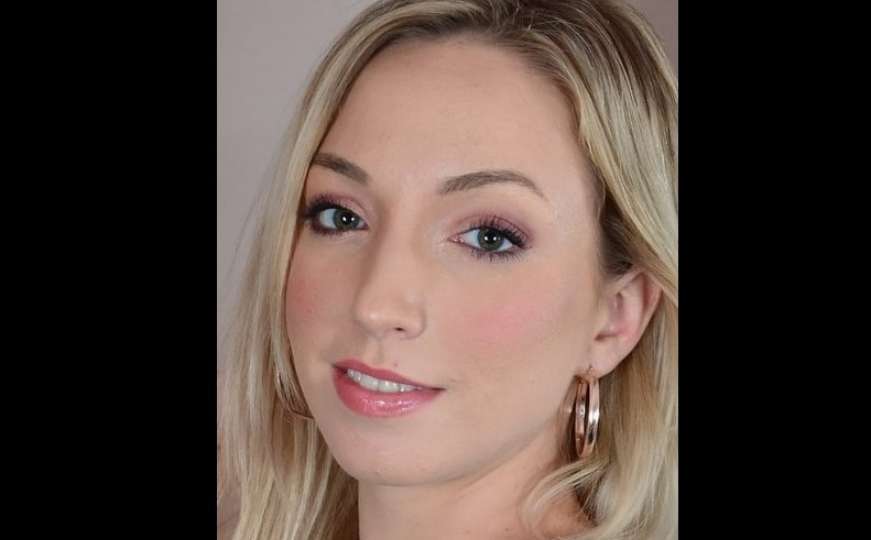 Željela je početi novi život: Poznata porno glumica umrla u 25. godini