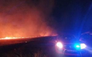 Buknuo veliki požar u Mostaru, vatrogasci spašavaju kuće i poslovne objekte 