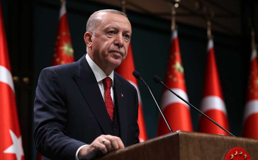Erdogan: Kada se snažno začuju koraci velike i snažne Turske...
