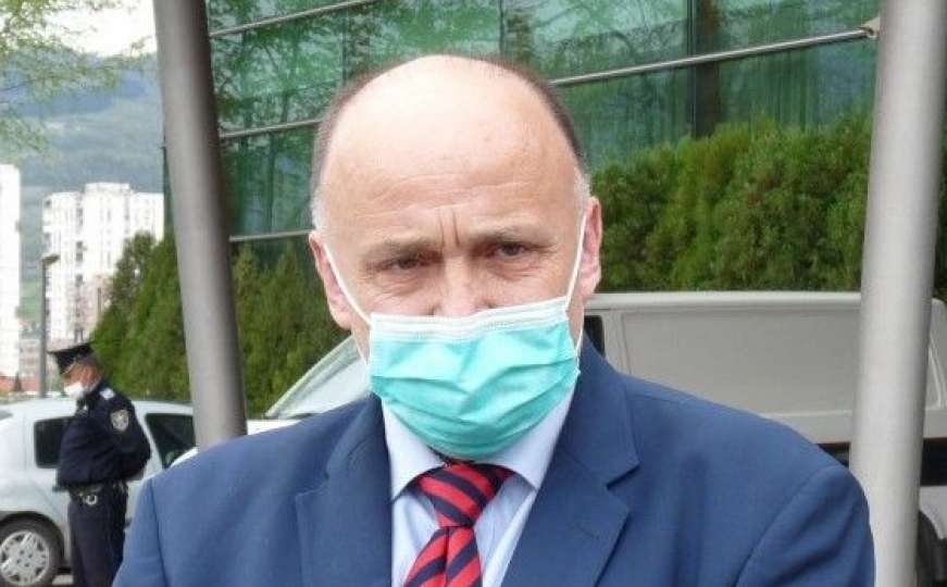 Ministar Jupić odgovorio koliko je efikasno protiv korone ispirati nos slanom vodom