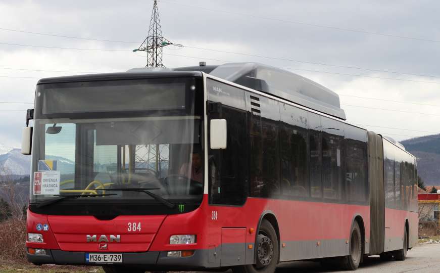 Ogorčeni građani Sarajeva blokirali GRAS-ov autobus