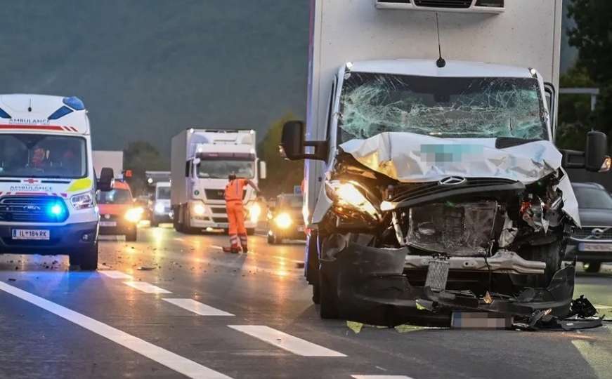 Državljanin BiH prebačen u bolnicu: Teška saobraćajna nesreća u Austriji