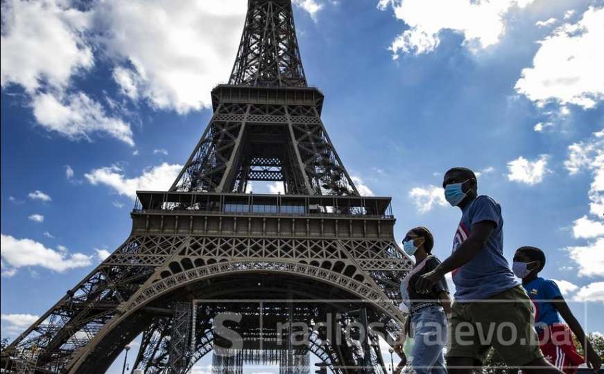 Zbog dojave o bombi evakuisan Eiffelov toranj