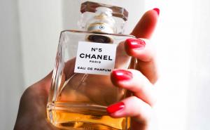 Francuzi znaju najbolje: Ovo je 6 najpopularnijih parfema svih vremena 