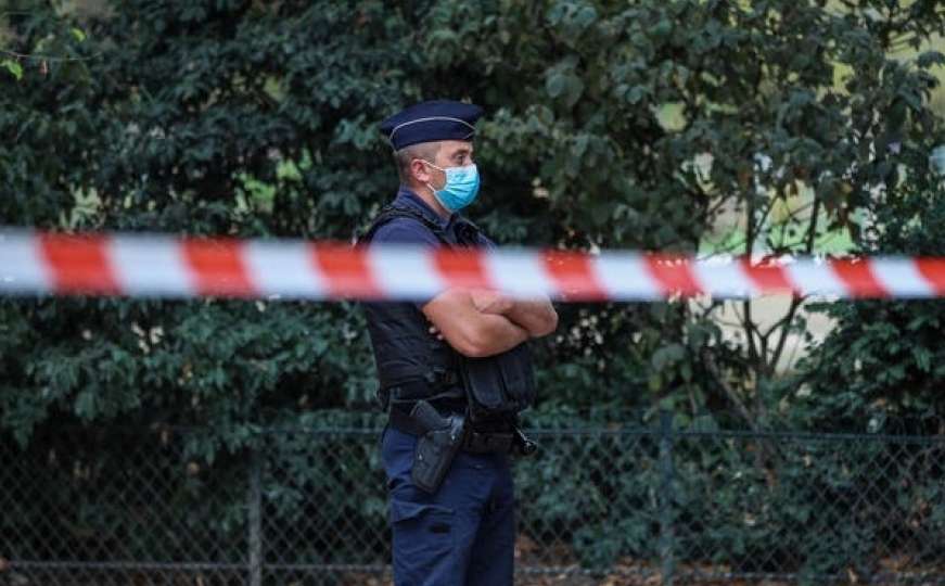Četiri osobe ranjene nožem u blizini bivšeg ureda "Charlie Hebdoa"