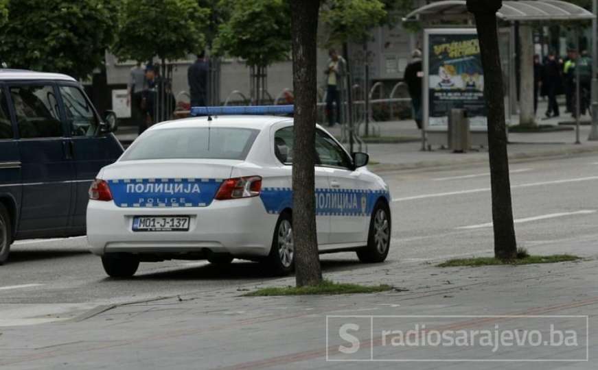 Mladić iz BiH lažno prijavio bombu da bi se pomirio s djevojkom