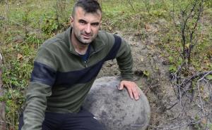 Kod Srebrenice pronađena velika kamena kugla slična onim u Zavidovićima