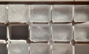 Ovo mnogi nisu ni slutili: 10 načina da iskoristite posudu za led
