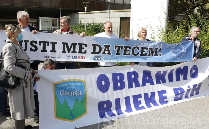 Protest u Sarajevu: Građani traže zabranu izgradnje malih hidroelektrana