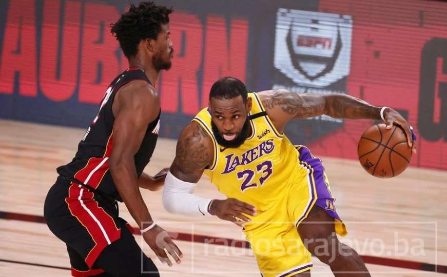 Kolaps Miamija u finalu NBA lige: Lakersi ubjedljivi u prvoj utakmici, povreda Dragića