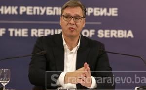 Vučić: Preispitati sve smrtne slučajeve od COVID-a