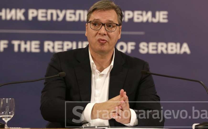 Vučić: Preispitati sve smrtne slučajeve od COVID-a