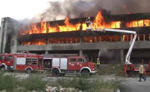 Požar velikih razmjera u Bihaću: Gori nekadašnja kompanija Kombitex