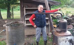 Dragan Mektić objavio kako peče rakiju: "Baca super, svi su dobrodošli"