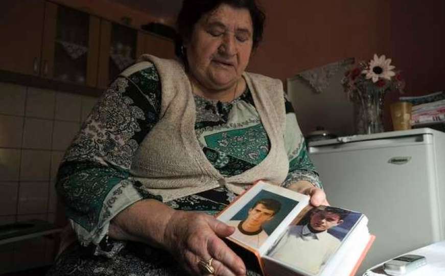 Klanjana dženaza majki Nuri Alispahić: Umrla je od tuge za sinovima