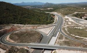 Pogledajte kako teku radovi na autoputu u Hercegovini 