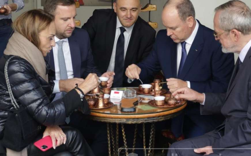 Princ Albert II popio bosansku kafu na Bačaršiji
