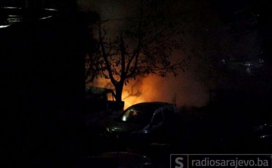 Opet gorio automobil u Sarajevu: Policija na terenu
