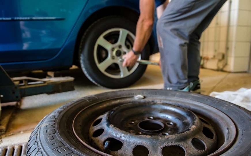 Kako da duže traju: Da li treba rotirati gume na automobilu?