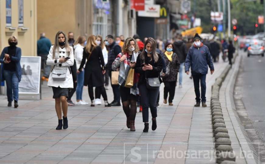 Patrola portala Radiosarajevo.ba: Poštuju li građani mjere i nose li maske 
