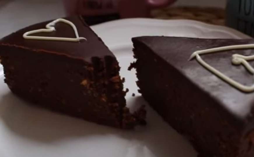 Pripremite prekrasnu čokoladnu tortu od samo tri sastojka