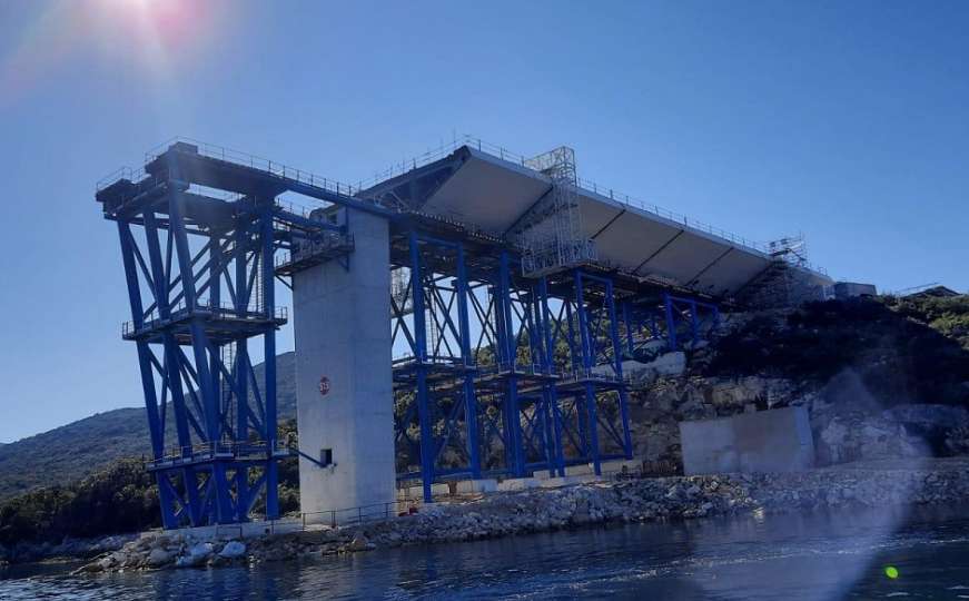 Hrvatski ministar posjetio gradilište Pelješkog mosta: 690 uposlenih radi punom parom
