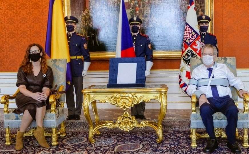 Ambasadorica Mlinarević predala akreditive predsjedniku Zemanu 