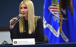 Za razliku od oca: Ivanka Trump tokom kampanje nosi masku