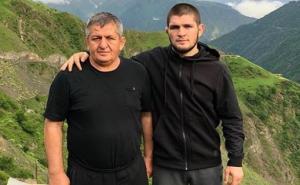 Khabib: Hvala ti oče za sve. Kad je Allah s tobom, niko te ne može slomiti