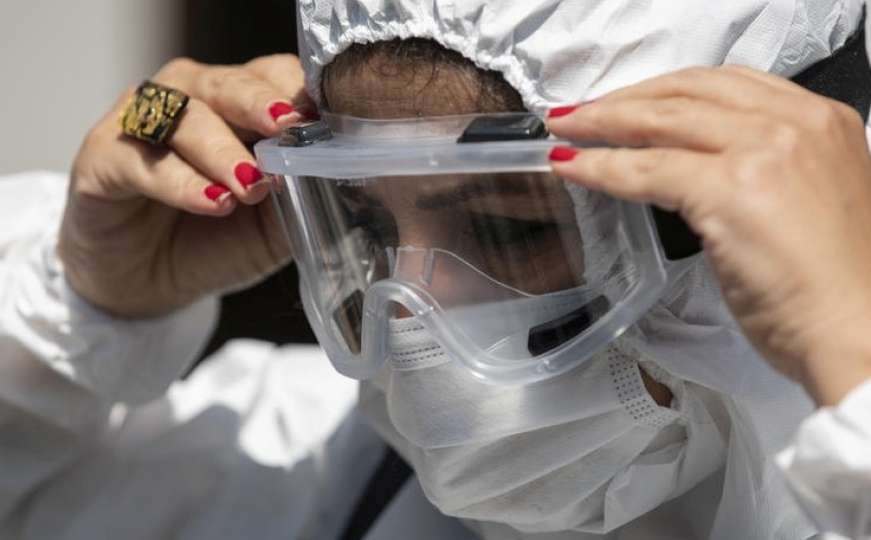 Doktorica iz Hrvatske bijesna: Da gledate što i mi, nabili bi si svi te maske na njonje