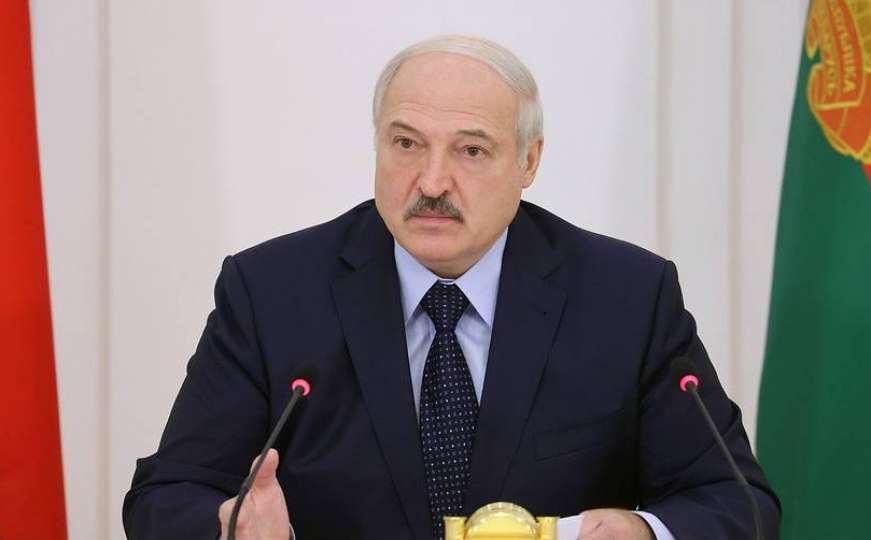 Lukašenko o studentima demonstrantima: Pošaljite ih u vojsku ili izbacite na ulicu