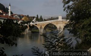 Stari kameni most: Mjesto gdje se Bosna spaja s Hercegovinom