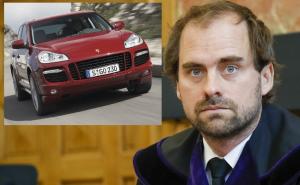 Ne razumiješ ti to, druže sudija: Bosanac rekao da je iz straha ukrao Porsche Cayenne