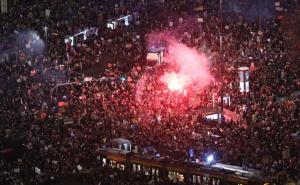 Ograničeno pravo na pobačaj: Poljaci masovno izašli na ulice i poručili - "Dosta je"