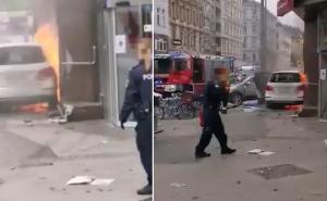 Drama u centru Beča: Mercedes SUV se zabio u zid i zapalio