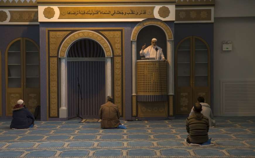 Džuma-namaz održana je u prvoj džamiji u Atini
