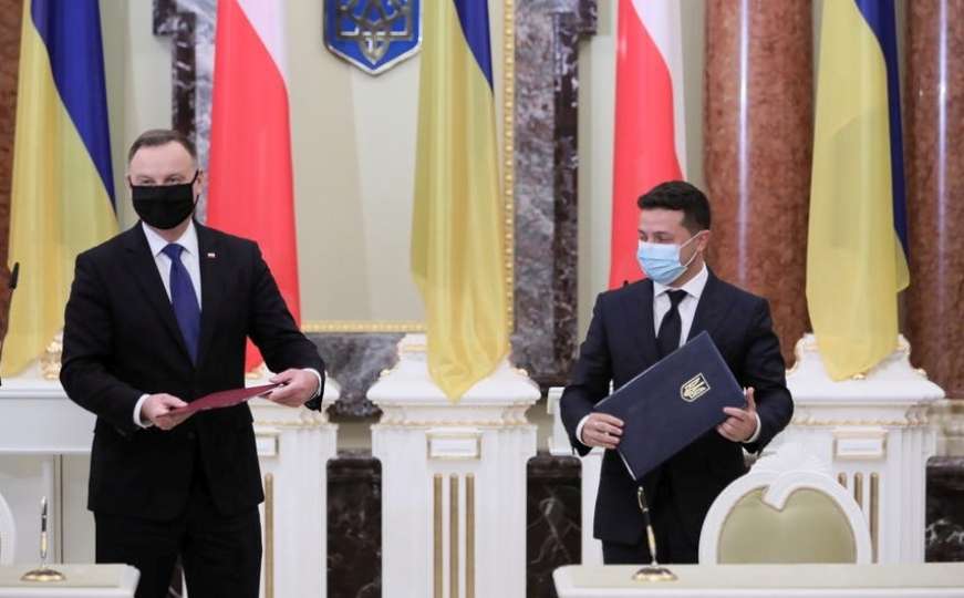 Predsjednik Ukrajine pozivan na COVID-19