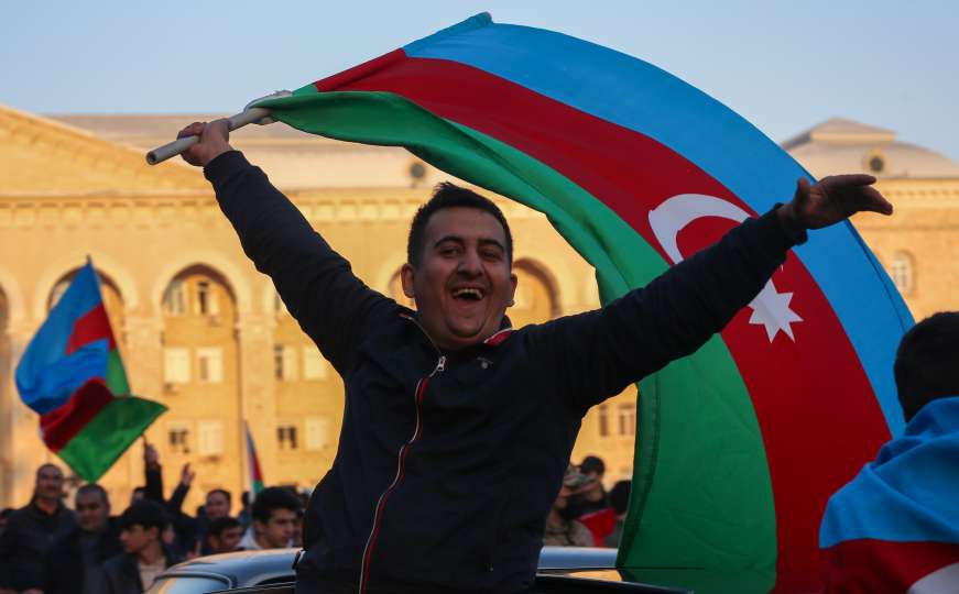 Hiljade Azerbejdžanaca slavi na ulicama: Karabah je naš