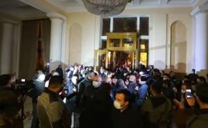Jerevan: Demonstranti pretukli predsjednika Parlamenta