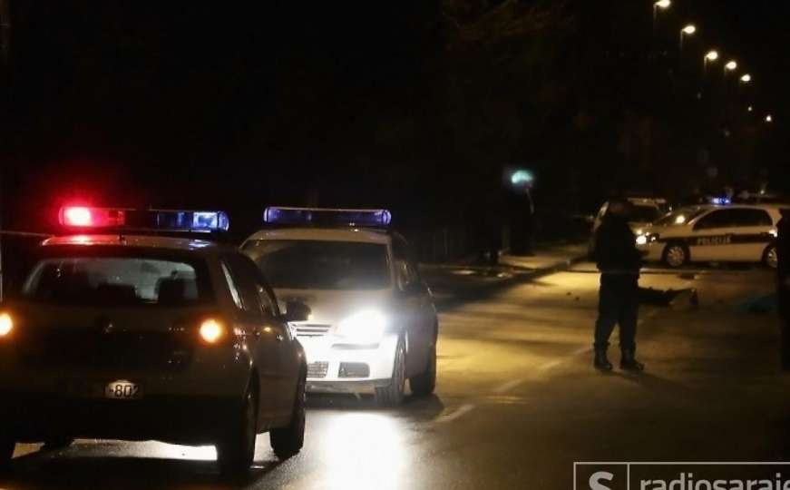 Teška nesreća na putu Lukavac - Gračanica: Dvije osobe povrijeđene