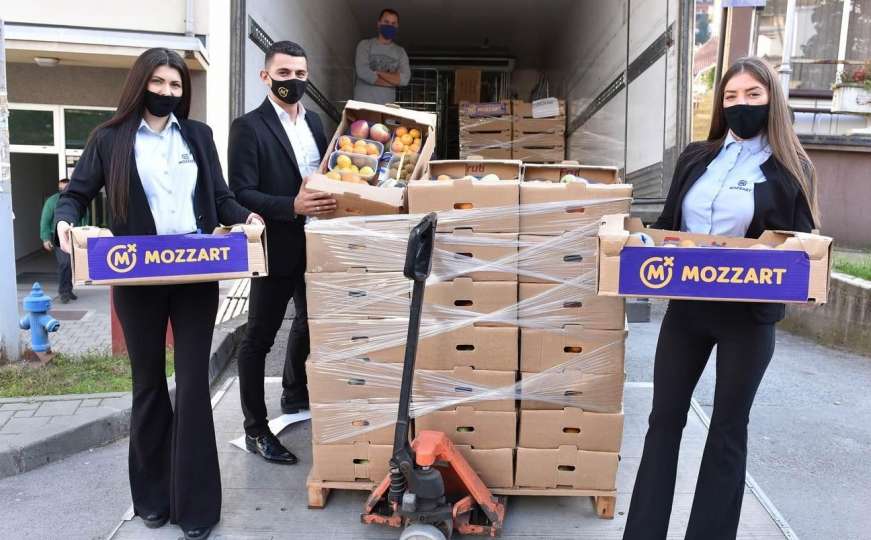 Mozzart ljekarima u Zvorniku uručio pakete sa voćem
