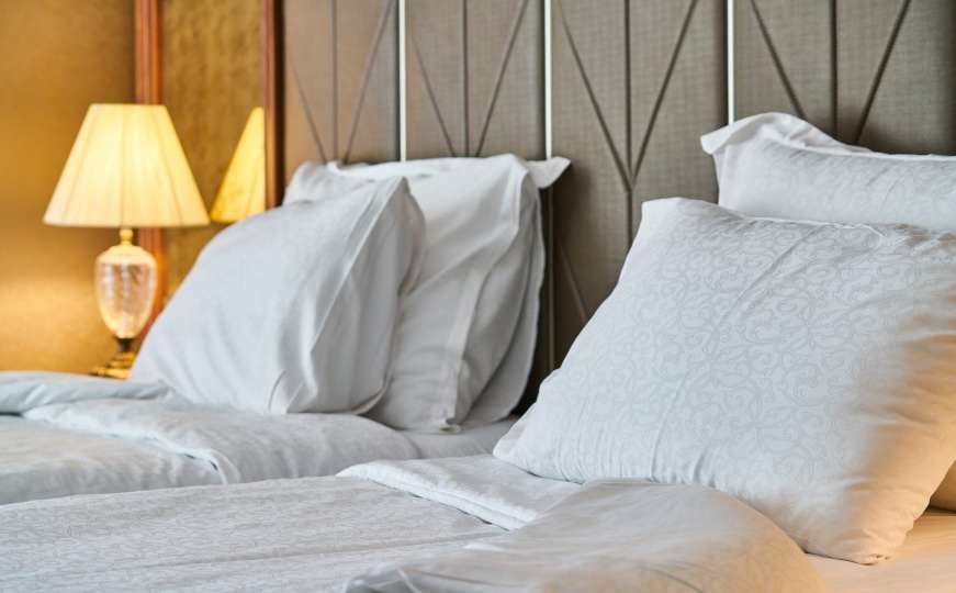Jednostavan trik: Kako i koliko često se trebaju prati jastuci 
