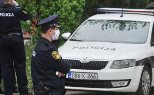 Policija u Američkom univerzitetu u Tuzli, vrši se pretres