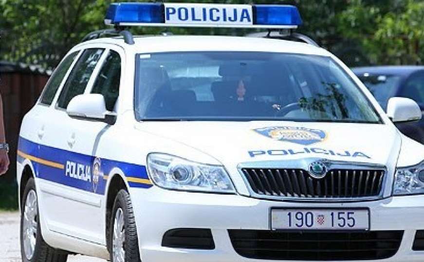  Detalji nesreće u Hrvatskoj: Osobe bile prikliještene, kombi se morao rezati